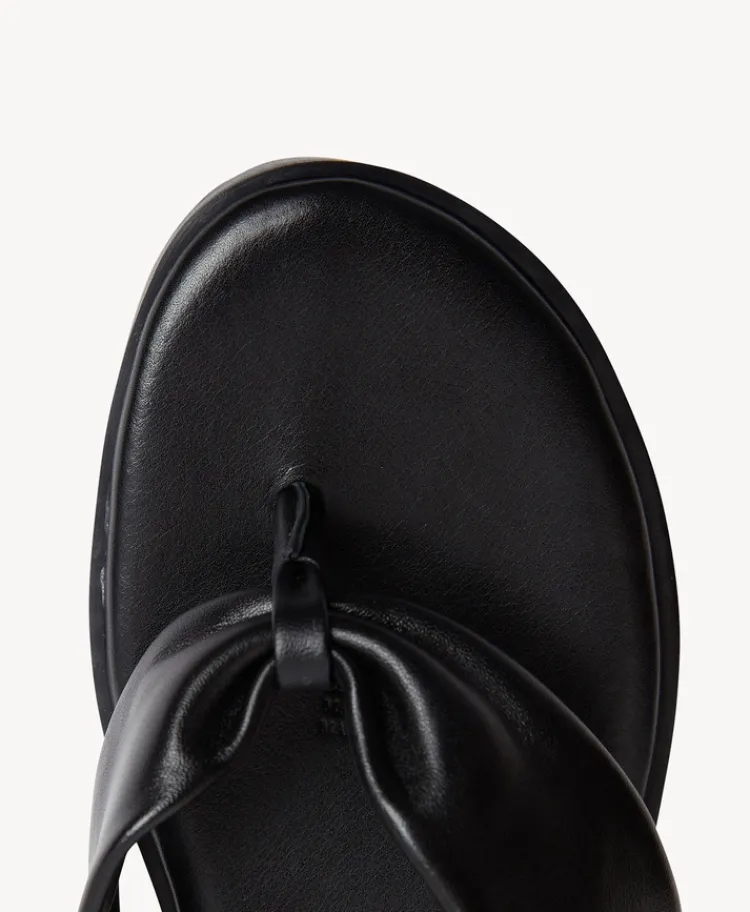 Clover Jandal|Isabella Anselmi New