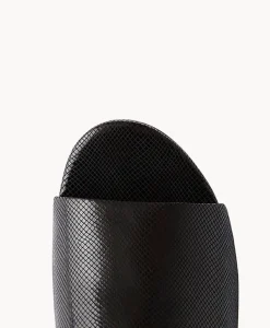 Elektra mule|Isabella Anselmi Hot