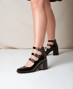 Felix Mary Jane|Isabella Anselmi Online