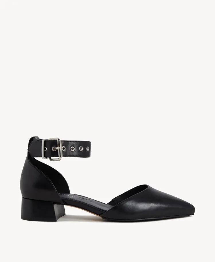 Jemima Flat|Isabella Anselmi Hot