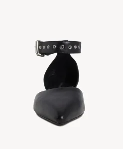 Jemima Flat|Isabella Anselmi Hot