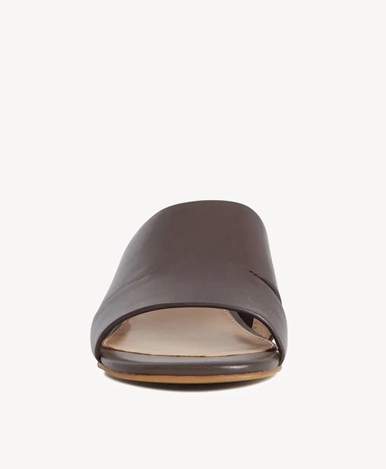 Maria Sandal|Isabella Anselmi Hot