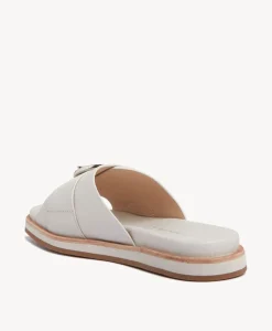 Pearl slide|Isabella Anselmi Hot