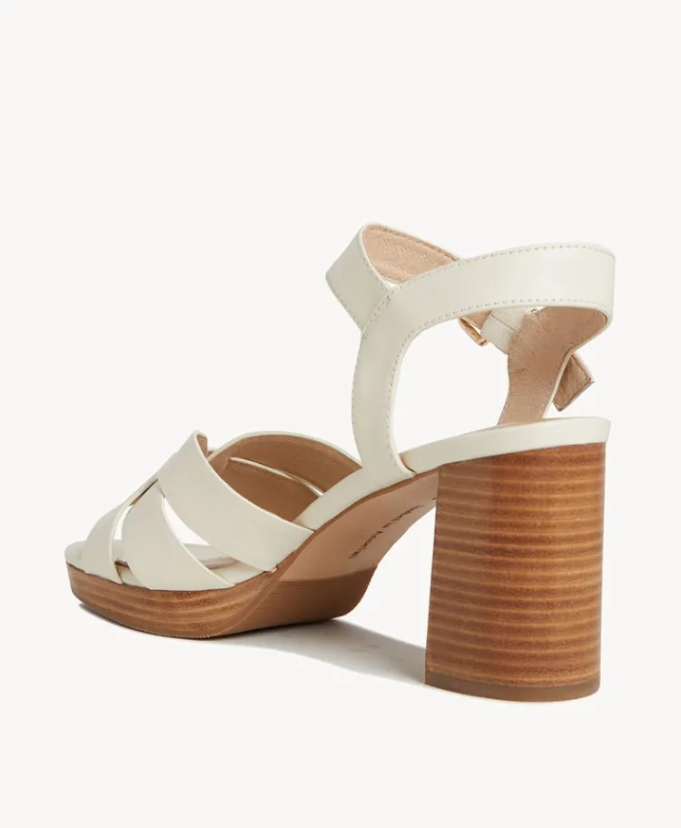 Selwyn Sandal|Isabella Anselmi Online